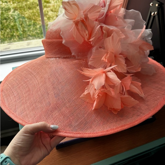 Coral Kentucky Derby hat - Picture 6 of 7